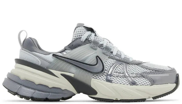 Nike V2K Run Pure Platinum Wolf Grey